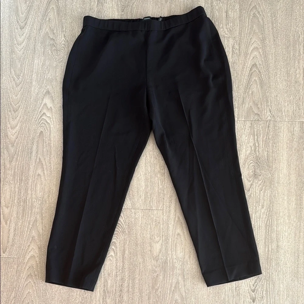 Theory Basic Black Pull-On Pant in Admiral Crepe Size 12 - Picture 2 of 6